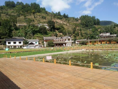 鄉(xiāng)村旅游開發(fā) 從原生資源到核心景點(diǎn)的轉(zhuǎn)化路徑